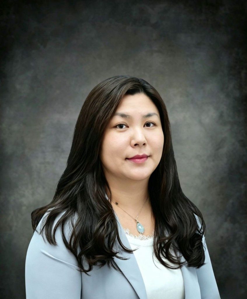 Elaine Liang 課程推廣&活動策劃顧問 香港書畫美術協會